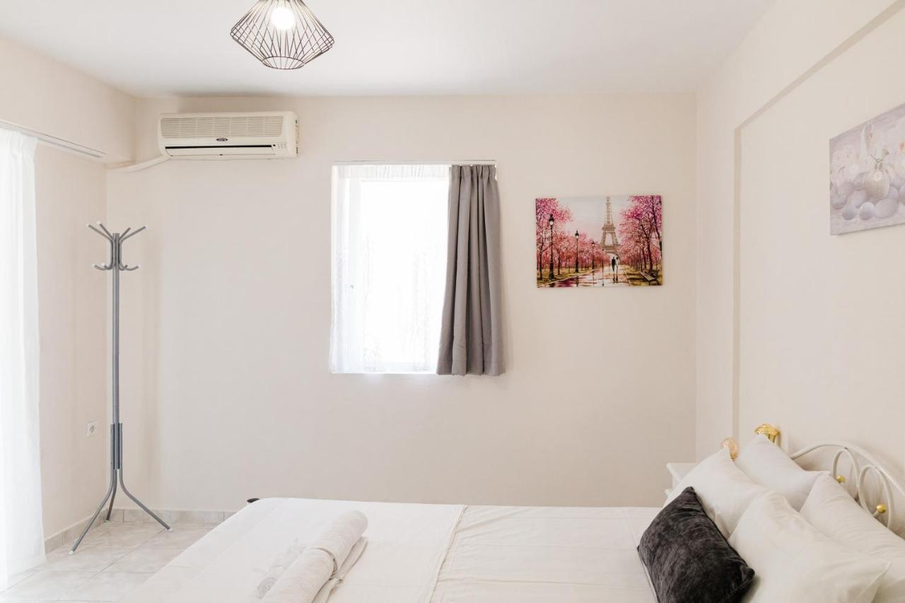 Alexandros Luxury Apartments Nydri Extérieur photo